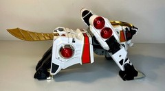 Vintage Mighty Morphin Power Rangers White Tigerzord Deluxe Figure, 1994 w/ Coin