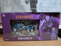 Warbotron WB01-E Fierce Attack figure – complete with box and sleeve