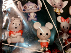 DISNEY 100 FIGURAL 3D BAG CLIP Series 1 Factory Sealed walgreens Exclusive NEW!