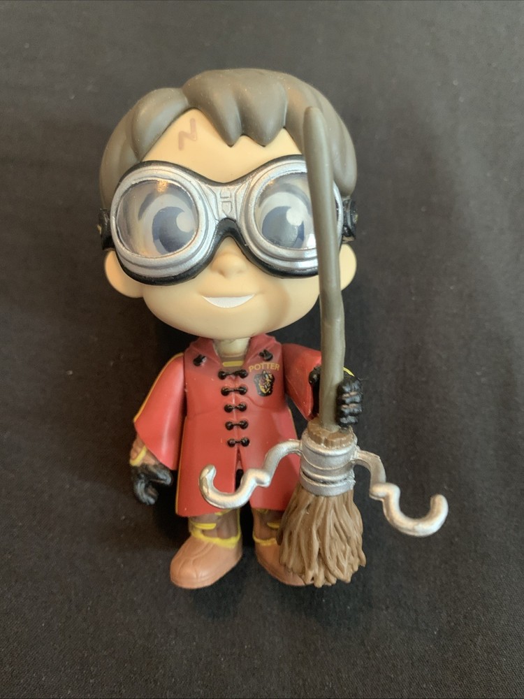 Harry Potter – Quidditch – Funko Vinyl Mystery Minis – Out Of Box – With Broom