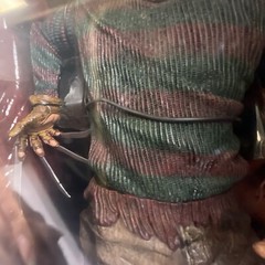 Nightmare On Elm Street Freddy vs Jason NECA 18” Freddy Krueger Figure 2004 NIB