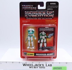 Paradron Medic Heroes of Cybertron Transformers Hasbro 2001 NEW MOSC
