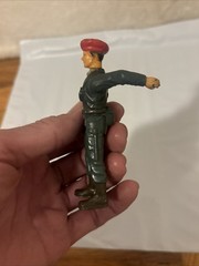 Vintage Military One Red Beret Solder Figure, Porto Play 1982 FREE SHIP
