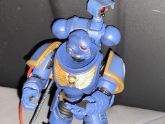 Warhammer 40,000 Space Marine Blue Action Figure Fully Jointed Plastic Weapon