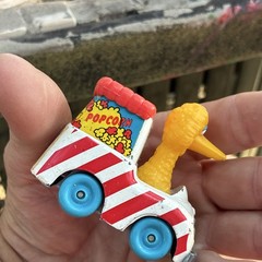 Die Cast Metal Sesame Street Cars Big Bird Popcorn Truck & Ernie VTG 1981 1983