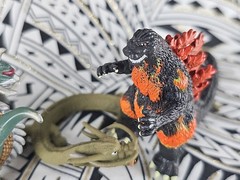 VINTAGE BURNING GODZILLA GIGAN & MANDA SNAKE DRAGON 2002 2.5″ FIGURES FREE F&H