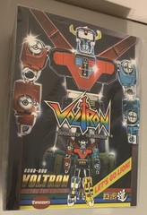 Threezero Robo-Dou Voltron Defender of the Universe Retro Toy Edition in USA