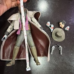 MEZCO THE SPIRIT-THE OCTOPUS FIGURE with accessories