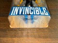 McFarlane Skybound Invincible Exclusive Yellow Suit Atom Eve Action Figure