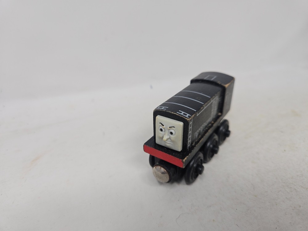 Thomas & Friends Wooden Railway Diesel Train Tank Engine GUC
