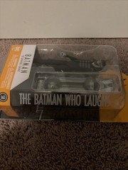 Batman: The Adventures Continue – The Batman Who Laughs – Wear On Box