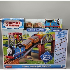 Thomas & Friends 3-IN-1 Package Pickup Annie & Clarabel Train *DAMAGED Box HTF