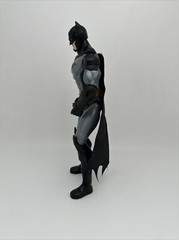Batman 11 In DC Comics Action Figure w/Cape Spin Master 67800 S20 EUC 2020…106