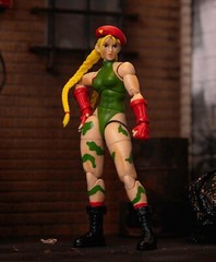Jada Toys Street Fighter II 6″ Cammy Action Figure Officially Licensed