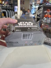 Jedi Master Plo Koon & R4-F5 1 of 6 STAR WARS Walmart Droid Factory NEW Sealed