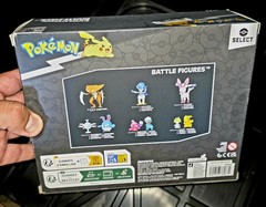 Select Evolution Multi Pack 4 Eevee Leafeon Glaceon & Sylveon Special Finish (S1