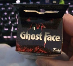 Funko Pocket Horror Movies Scream Ghost Face w/ Knife Pop Keychain