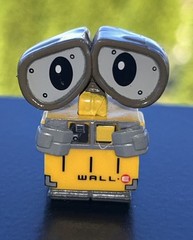 Disney Doorables Wall-E Lot of 8 Wall-E Eve Burn-E Captain McCrea M-O