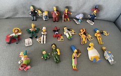 58x Simpsons Figures Set Bundle Season 1 2 3 4 5 6 20 years Simpson RARE Tags