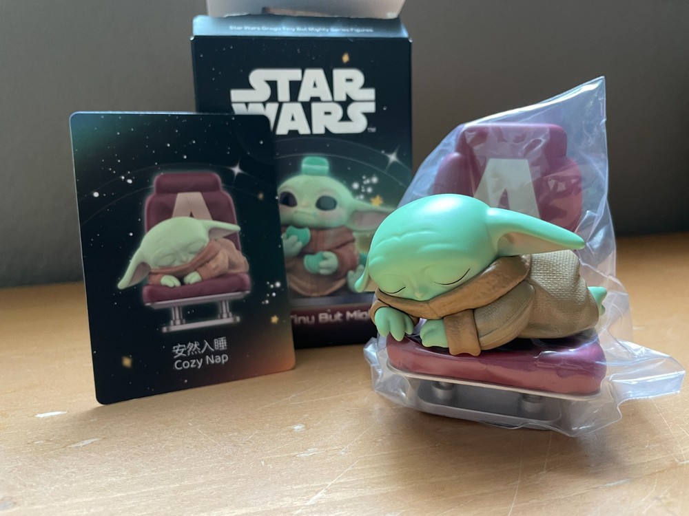 Star Wars Pop Mart Grogu – Tiny But Mighty Figure (Cozy Nap)