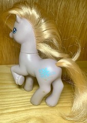 New My Little Pony G4 FIM Royal Ribbon & G2 97’ Petal Blossom G1 Comb