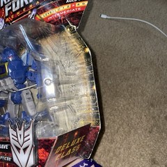 Transformers Generations Deluxe Class Cybertronian Soundwave Figure NEW 2010