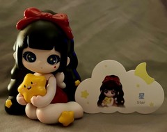 New! Liita’s “Dream Series” – Star Figurine w/Card (TNTSPACE)