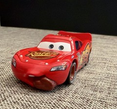 Disney Pixar The World of Cars Burning Up the Track Case & 34 diecast Cars rare