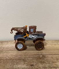 Mattel Disney Pixar Cars Mud Racing Mater With Suspension Xtreme Racing Series
