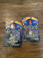 2 NEW Lost in Space Action Figures Sabotage Dr Smith Prof John Robinson 1997 NIP