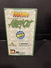 ToyFare Exclusive Alley Cat, Alley Baggett Figure Wizard World