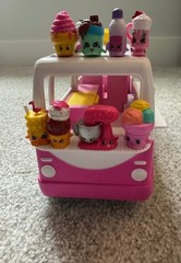 Shopkins Exclusive, Special Edition Scoops Ice Cream Truck Bundle