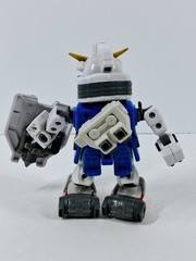 SD Gundam Force 01 Captain Gundam 4″ Action Figure 2004 Bandai Robot Toy & Shiel