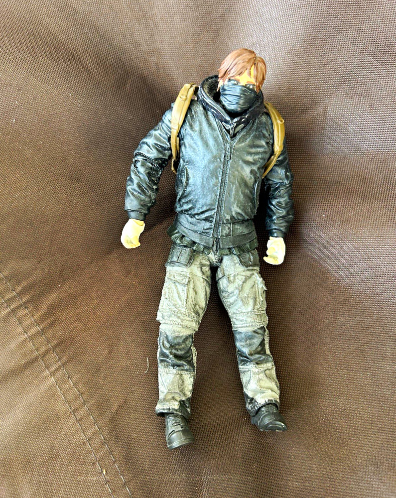 The Batman Bruce Wayne McFarlane Toys AS PICTURED NO ACCESORIE