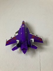 Transformers Skywarp Figure And Rocket Cybertron Deluxe Class