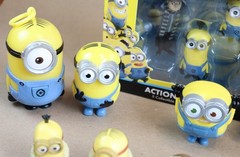 Universal Studios Park Exclusive Play Set 5 Figurines New + Lot of 14 Minions