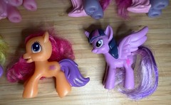 Vintage Hasbro My Little Pony & Trolls Toy 19x Figure LOT + Gi-Go Ponies mlp
