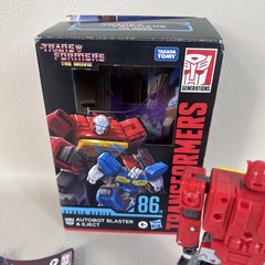 Hasbro Transformers Studio Series 86/25 Autobot Blaster & Eject