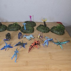 Disney World of Avatar Pandora Toy Collectable Mini Action Figures Set Of 19