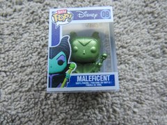 Funko Disney Bitty Pop MALEFICENT 09 HYPER RARE CHASE Game Piece New