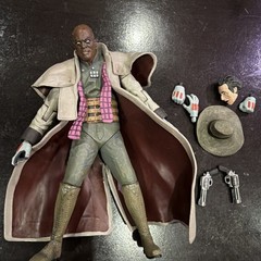 MEZCO THE SPIRIT-THE OCTOPUS FIGURE with accessories