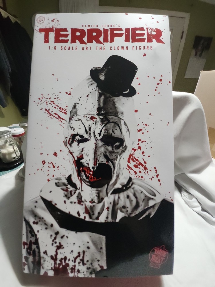 NIB-Trick Or Treat Studios Terrifier Art The Clown 12″ Action Figure