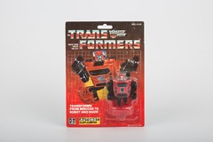 Transformers G1 Red AUTOBOT CLIFFJUMPER REISSUE Christmas Birthday Gift Toy