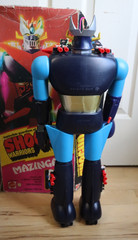 Shogun Warriors Mazinga 24″ Tall Action Figure w/ Accessories & Box Mattel