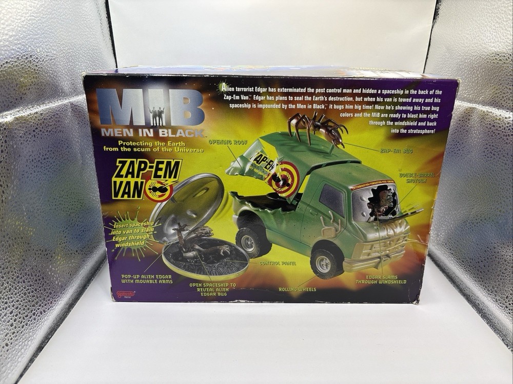 New Vintage 1997 Galoob MIB Men In Black ZAP-EM VAN w/ Alien Spaceship