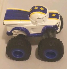 Blaze And The Monster Machines Darlington Car Truck Action Figure 2014 Die Cast