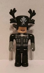 Roblox Toys Lot Of 10 Action Figures Collection Includes Accessories *No Codes*