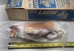 Vtg 1970s Lassie TV Show Toy Dog Gabriel Movable Head Legs Tail Action Figure