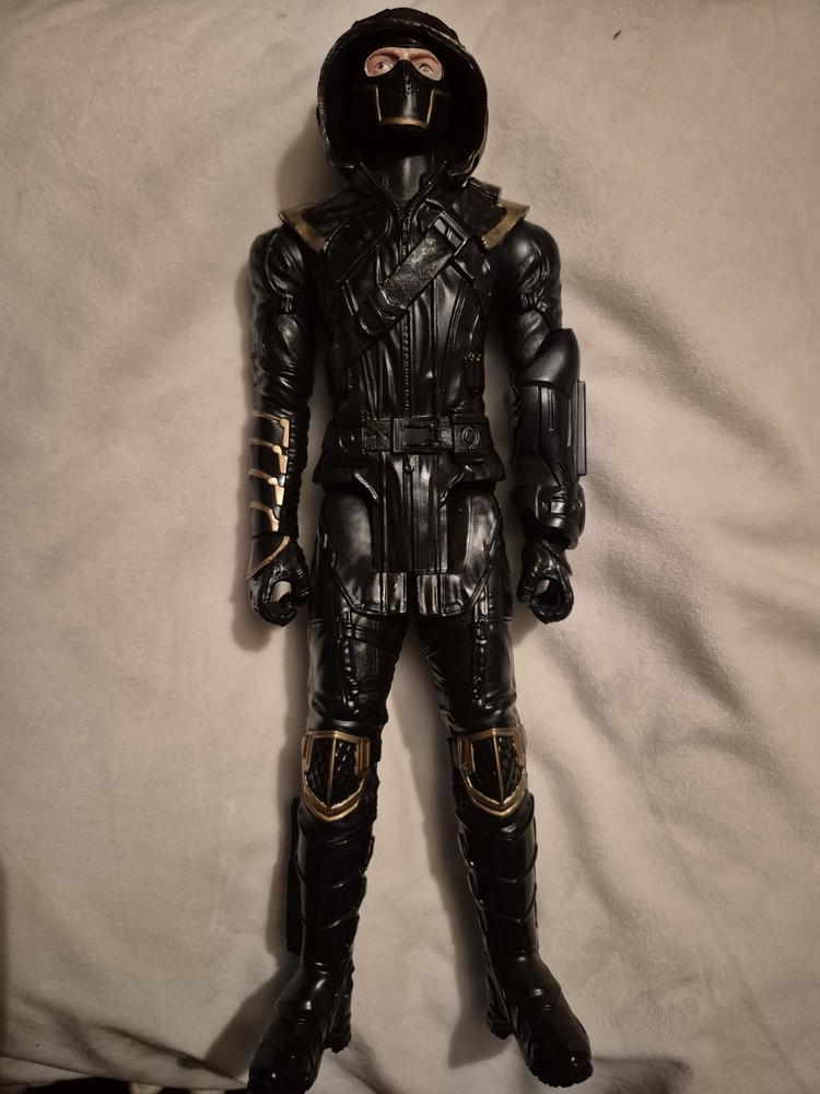 Hasbro Marvel Black & Gold Plastic Action Figure 2018 2010-2019 Collectible Toy