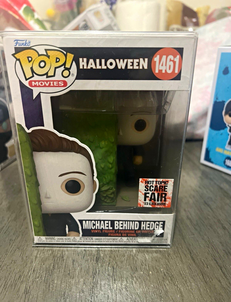 Funko Pop! Movies Halloween Michael Myers Behind Hedge #1461 Vinyl Exclusive